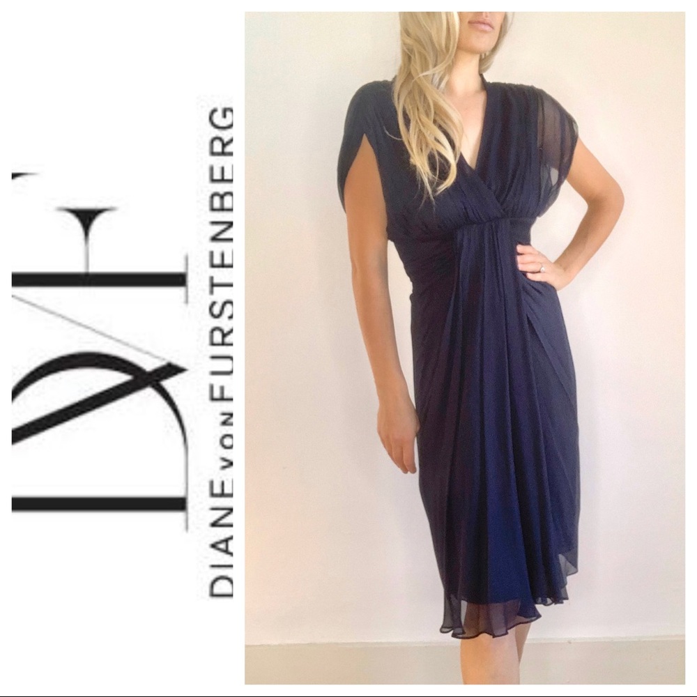 Diane von Furstenberg Silk Navy Blue Dress size 6